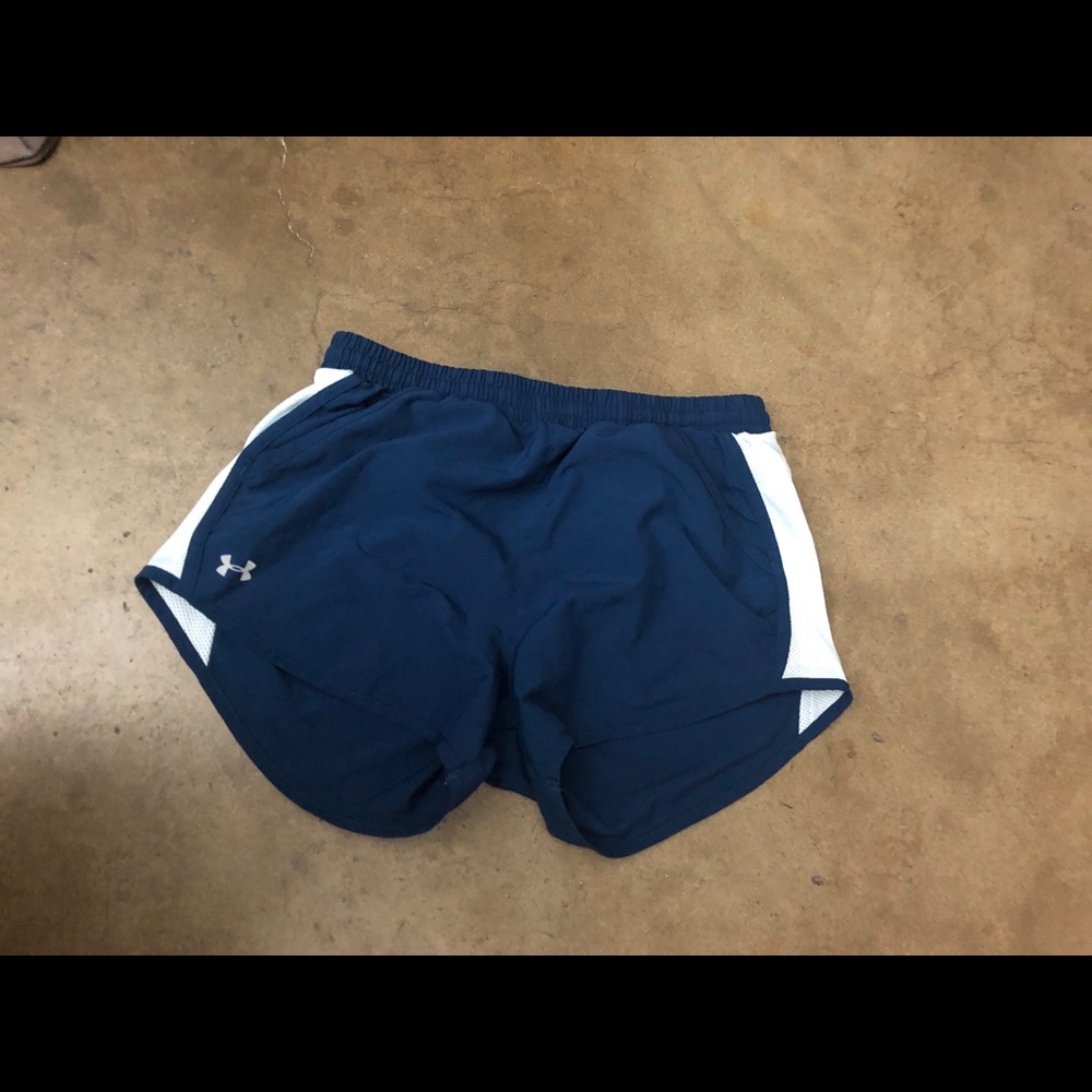 UA Shorts - Picture 2 of 7